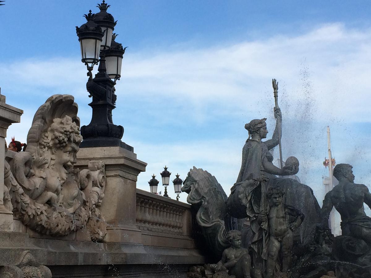 Une Terrasse Aux Chartrons บอร์โด ภายนอก รูปภาพ